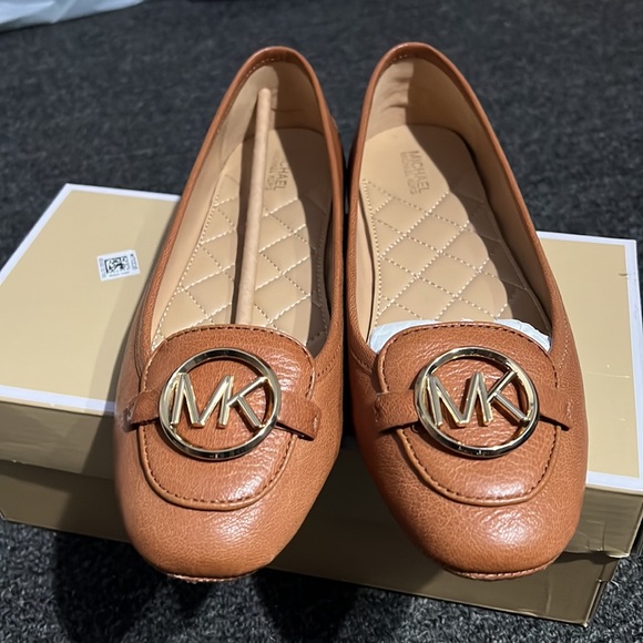Michael Kors flats - Picture 3 of 3